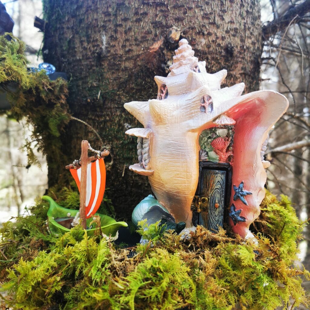 fairy houses in the woods at Derryounce